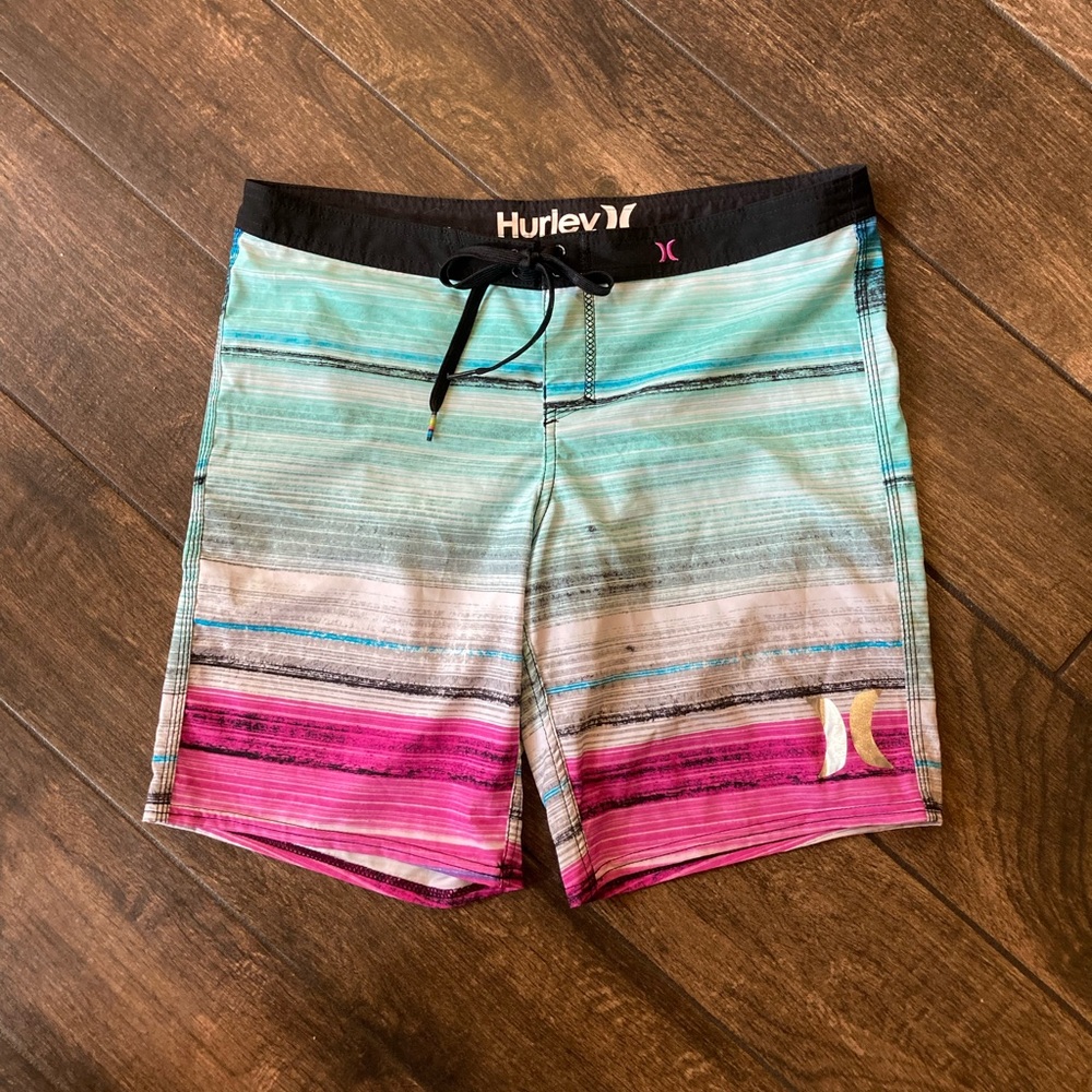 Hurley | Multicolor Striped Phantom Beachrider Boardshorts (size 5)